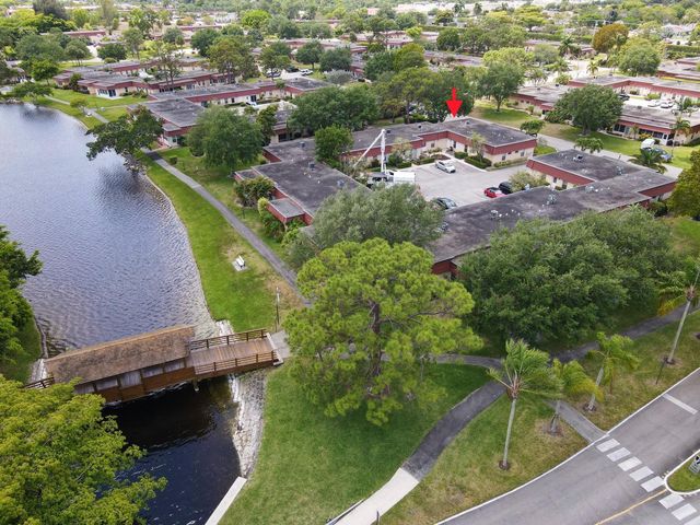 714 Nantucket Circle B, Lake Worth, FL 33467