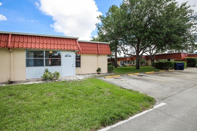 714 Nantucket Circle B, Lake Worth, FL 33467