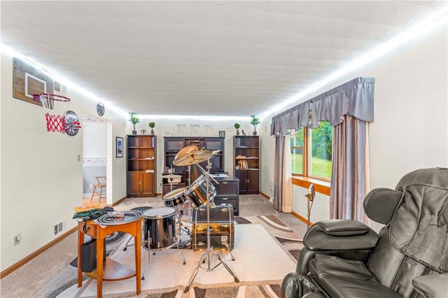 1657 DEERFIELD RD, South Franklin, PA 15301