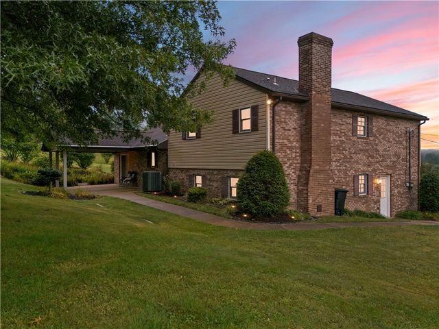 1657 DEERFIELD RD, South Franklin, PA 15301