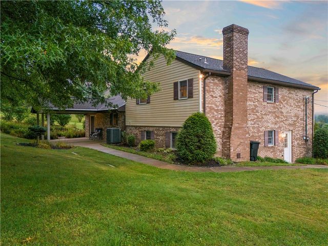 1657 DEERFIELD RD, South Franklin, PA 15301