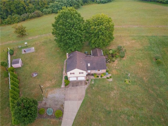 1657 DEERFIELD RD, South Franklin, PA 15301