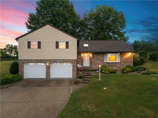 1657 DEERFIELD RD, South Franklin, PA 15301