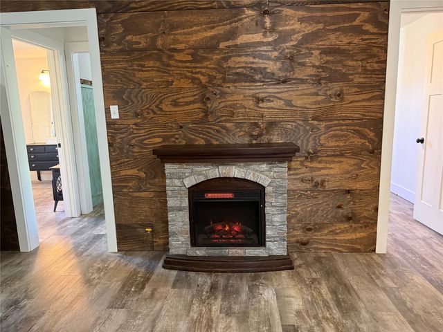 122 Tobacco Road, Whitney, TX 76692