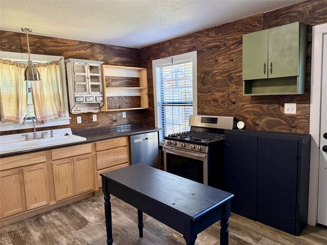 122 Tobacco Road, Whitney, TX 76692