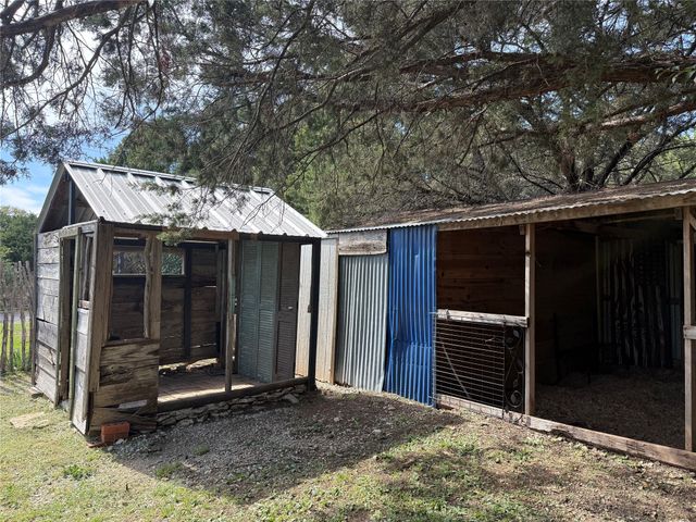 122 Tobacco Road, Whitney, TX 76692