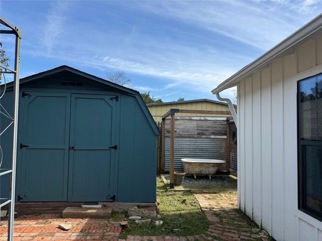 122 Tobacco Road, Whitney, TX 76692