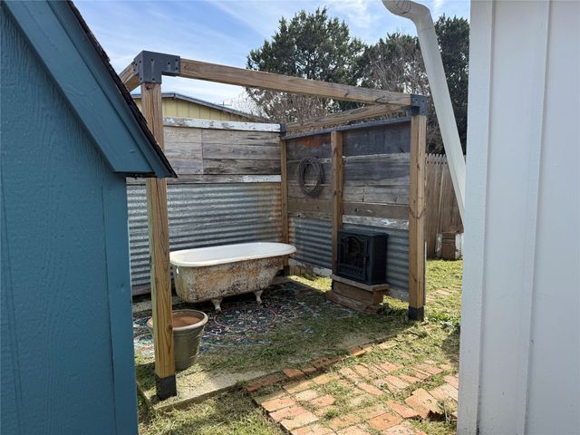 122 Tobacco Road, Whitney, TX 76692