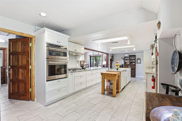 12526 TWIN BRANCH ACRES ROAD, Tampa, FL 33626