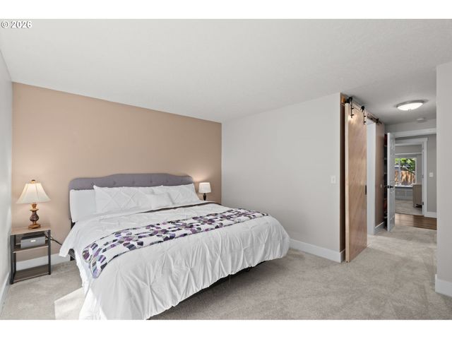 16870 Nw SOMERSET Dr, Beaverton, OR 97006