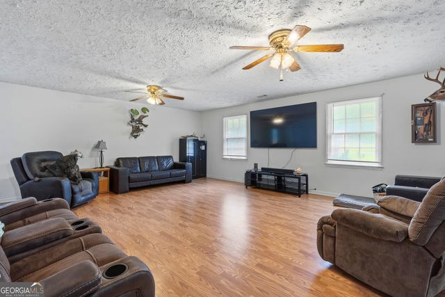 206 Brookwood Drive, Gray, GA 31032