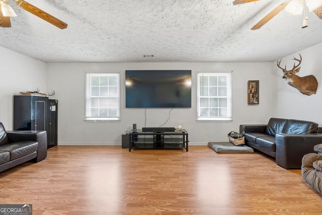 206 Brookwood Drive, Gray, GA 31032
