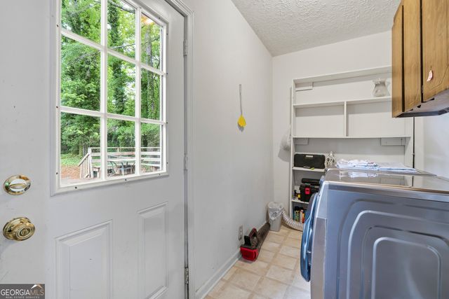 206 Brookwood Drive, Gray, GA 31032