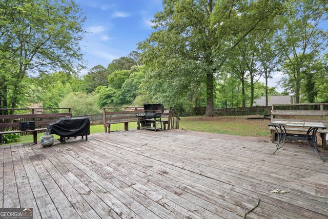 206 Brookwood Drive, Gray, GA 31032