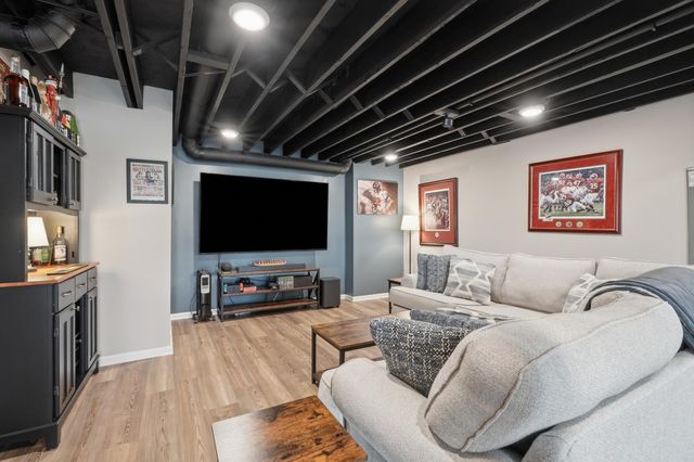 10332 Adler Cove, St. John, IN 46373