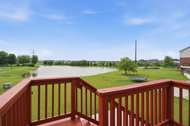 10332 Adler Cove, St. John, IN 46373