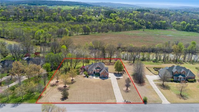 1551 Lafite Lane, Fayetteville, AR 72703