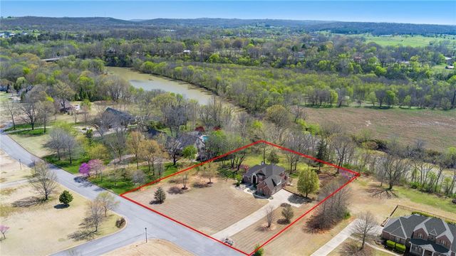 1551 Lafite Lane, Fayetteville, AR 72703