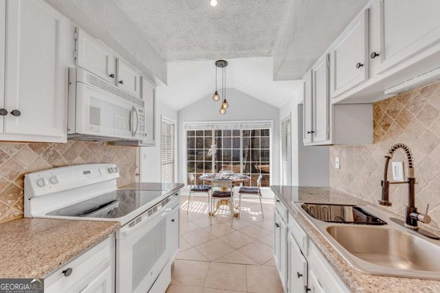 720 Glenleaf Drive, Peachtree Corners, GA 30092