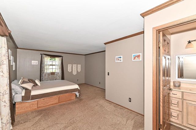 3274 S Acredale COURT, New Berlin, WI 53151