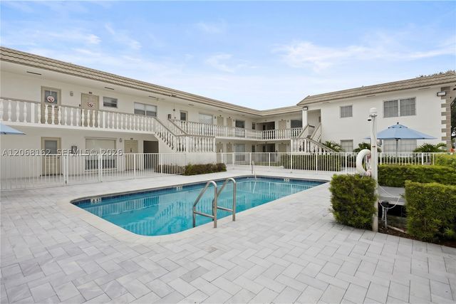 5450 Hollywood Blvd 108, Hollywood, FL 33021