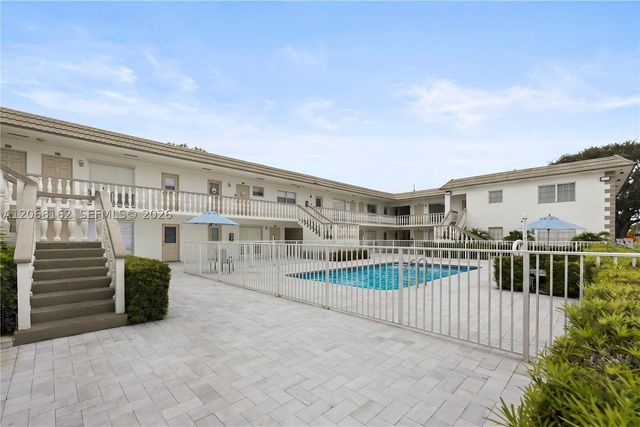 5450 Hollywood Blvd 108, Hollywood, FL 33021