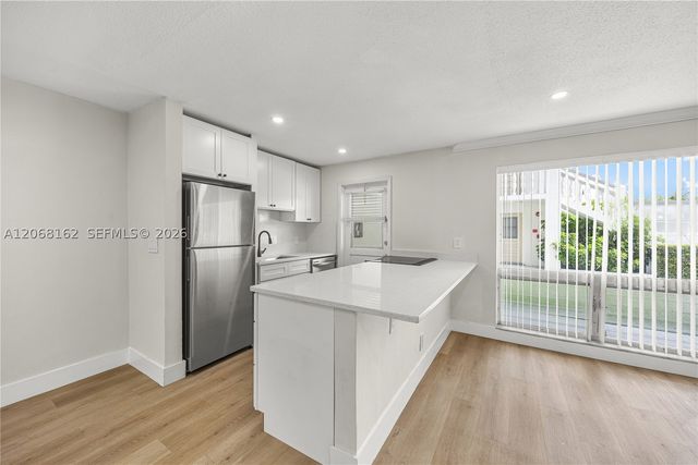 5450 Hollywood Blvd 108, Hollywood, FL 33021