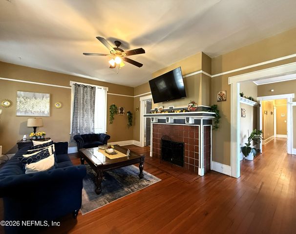 148 W 6TH Street, Jacksonville, FL 32206