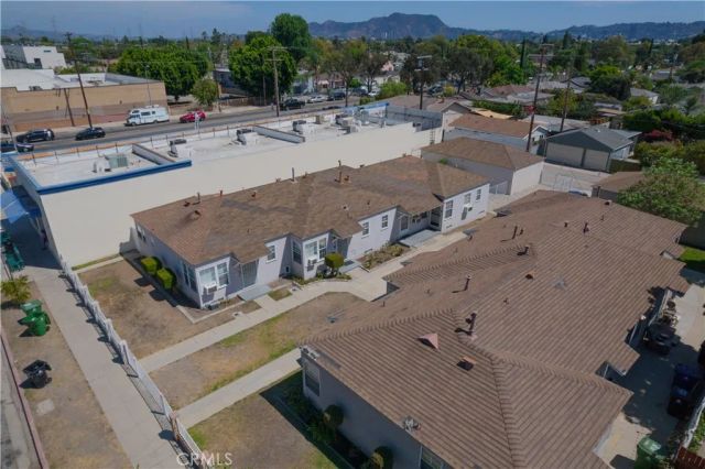 11418 Victory Boulevard, Valley Glen, CA 91606