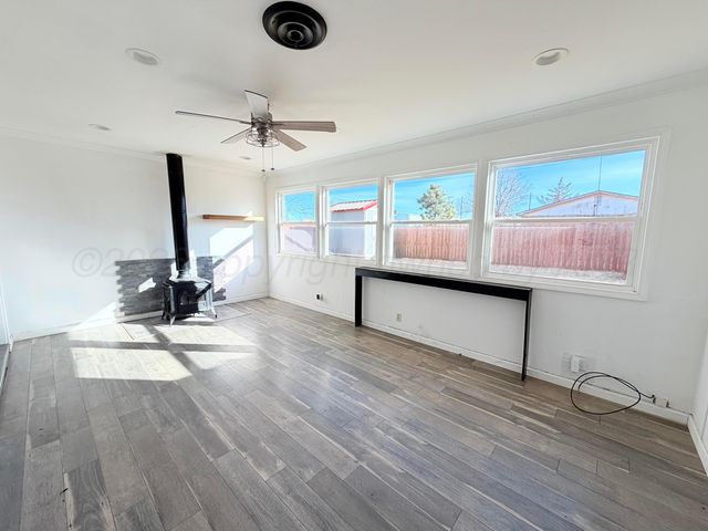 320 Arthur Street, Tulia, TX 79088