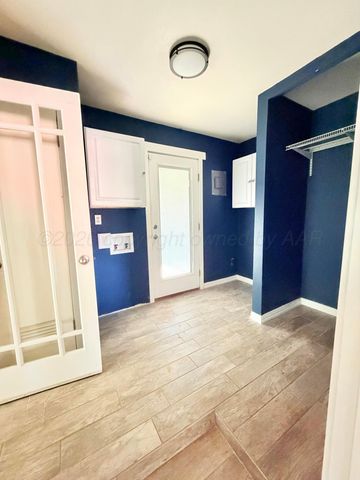 320 Arthur Street, Tulia, TX 79088