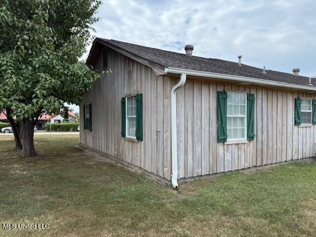 86 S Center Street, Potts Camp, MS 38659