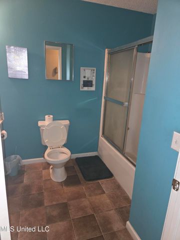 86 S Center Street, Potts Camp, MS 38659