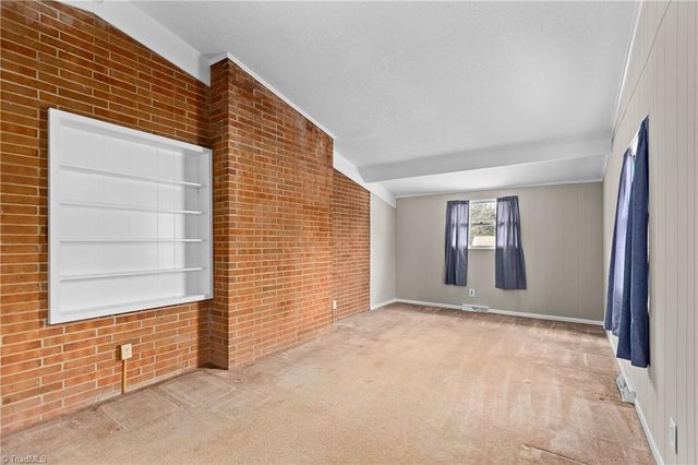 2411 Wooding Place, Greensboro, NC 27407