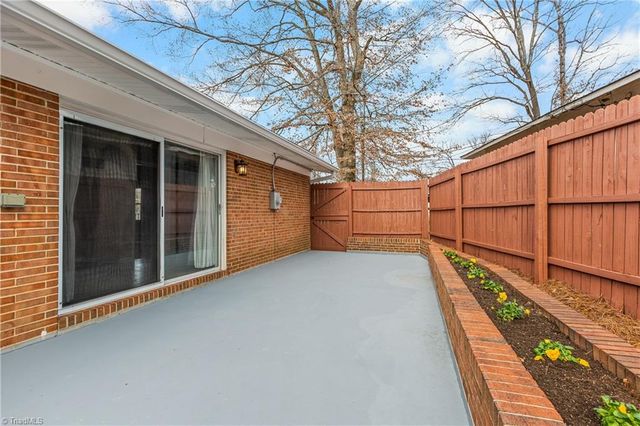 2411 Wooding Place, Greensboro, NC 27407