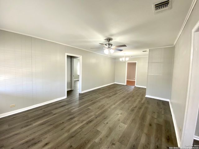 178 SWEETBRIAR AVE, San Antonio, TX 78228