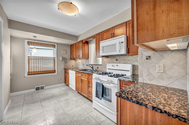 4098 Ridgeview Road, Cleveland, OH 44144