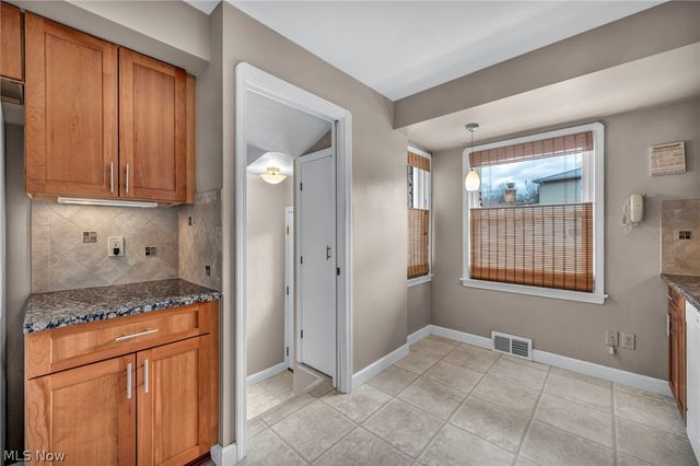 4098 Ridgeview Road, Cleveland, OH 44144