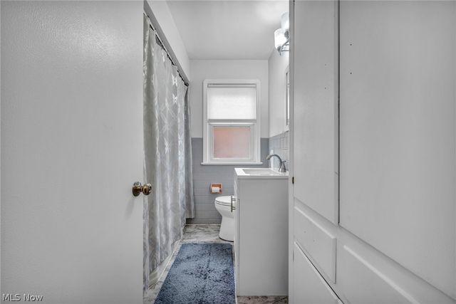 4098 Ridgeview Road, Cleveland, OH 44144