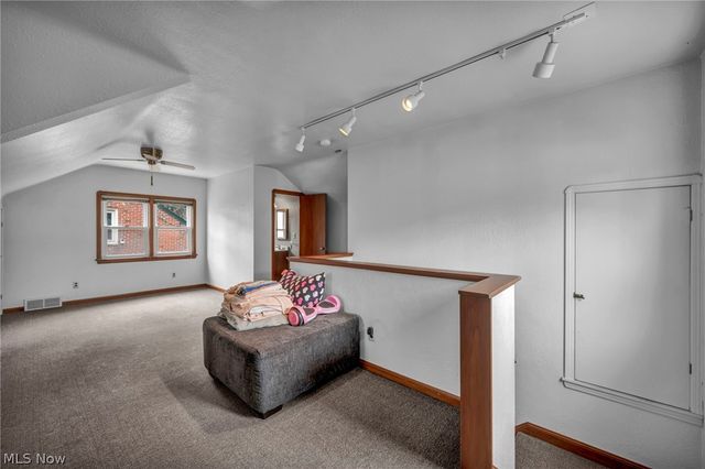 4098 Ridgeview Road, Cleveland, OH 44144