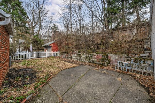 4098 Ridgeview Road, Cleveland, OH 44144
