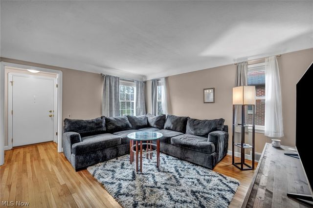 4098 Ridgeview Road, Cleveland, OH 44144