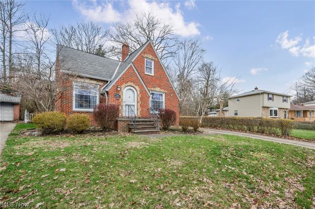 4098 Ridgeview Road, Cleveland, OH 44144