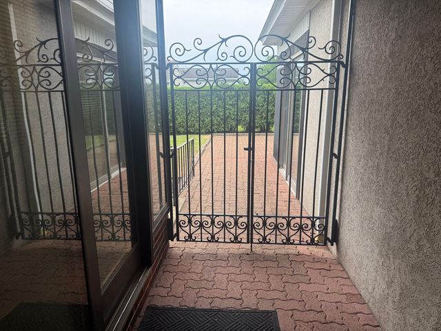 102 W Fairmont AVENUE, Neshannock Twp, PA 16105