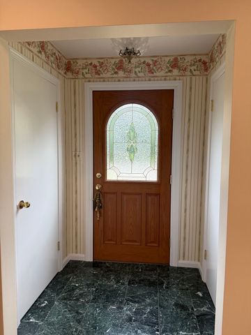 102 W Fairmont AVENUE, Neshannock Twp, PA 16105
