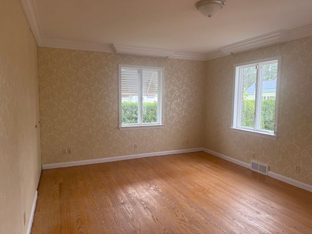 102 W Fairmont AVENUE, Neshannock Twp, PA 16105