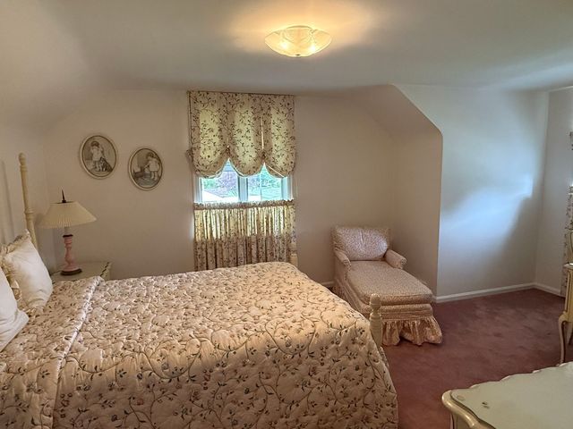 102 W Fairmont AVENUE, Neshannock Twp, PA 16105
