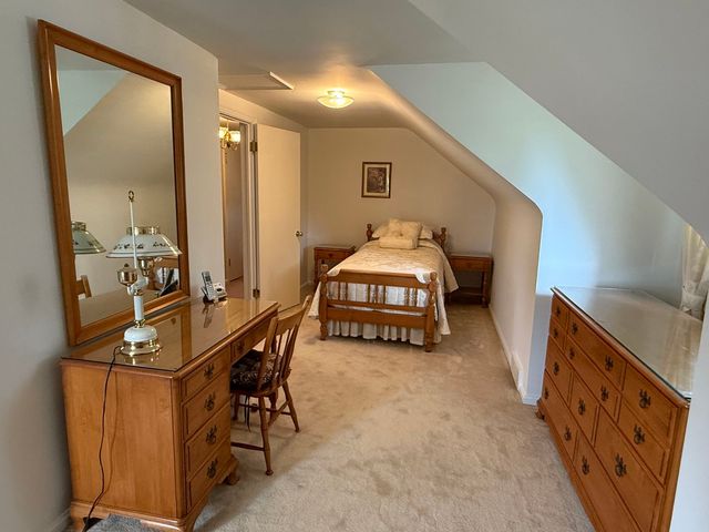 102 W Fairmont AVENUE, Neshannock Twp, PA 16105