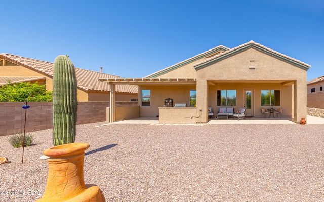 4893 W New Shadow Way, Marana, AZ 85658