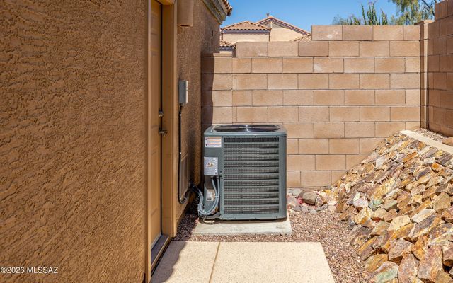 4893 W New Shadow Way, Marana, AZ 85658